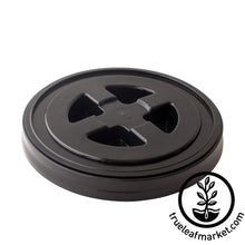 Load image into Gallery viewer, Smart Seal 5 Gallon Bucket Lids - Singles